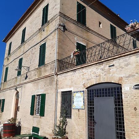 Palazzo Tuemi Διαμέρισμα Castelplanio Εξωτερικό φωτογραφία